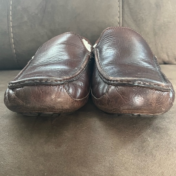 Mens UGG Shearling Leather Slippers Size-12 - Picture 2 of 11